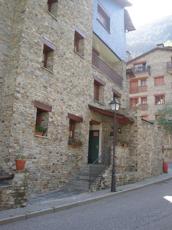 P&C Font Verd Canillo Esterno foto