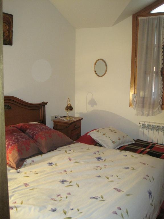 P&C Font Verd Canillo Esterno foto