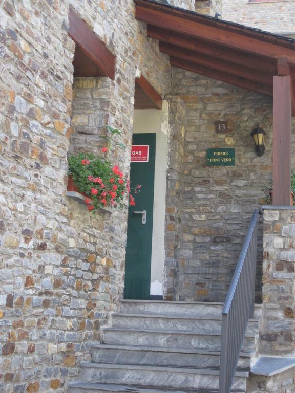 P&C Font Verd Canillo Esterno foto